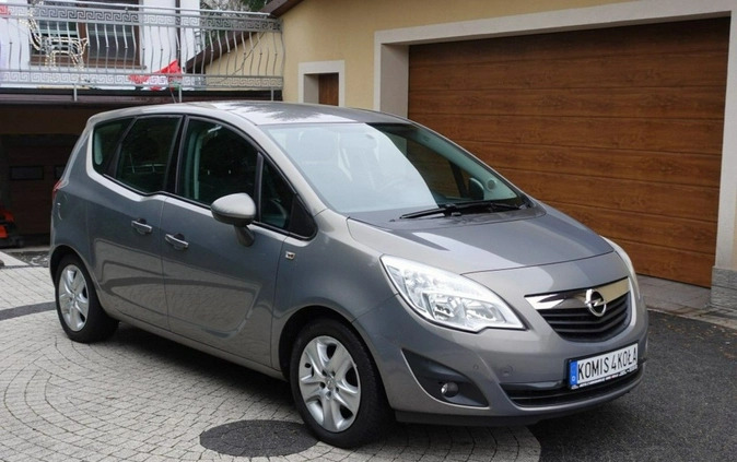 Opel Meriva cena 23900 przebieg: 155000, rok produkcji 2010 z Łapy małe 172